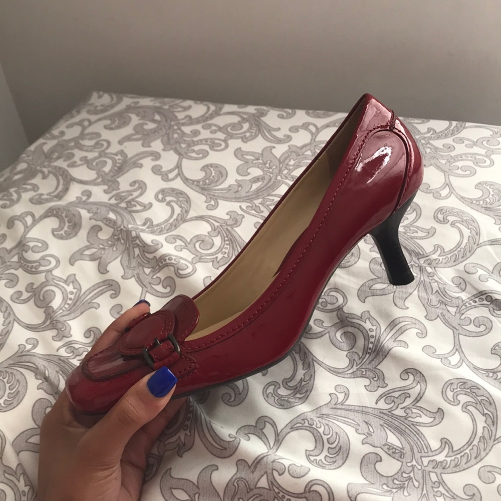Cole Haan Kitten heels